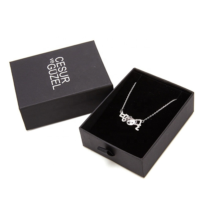 جعبه جواهرات مغناطیسی چرم لوکس 157 گرمی مشکی EVA Inlay اسفنجی 5